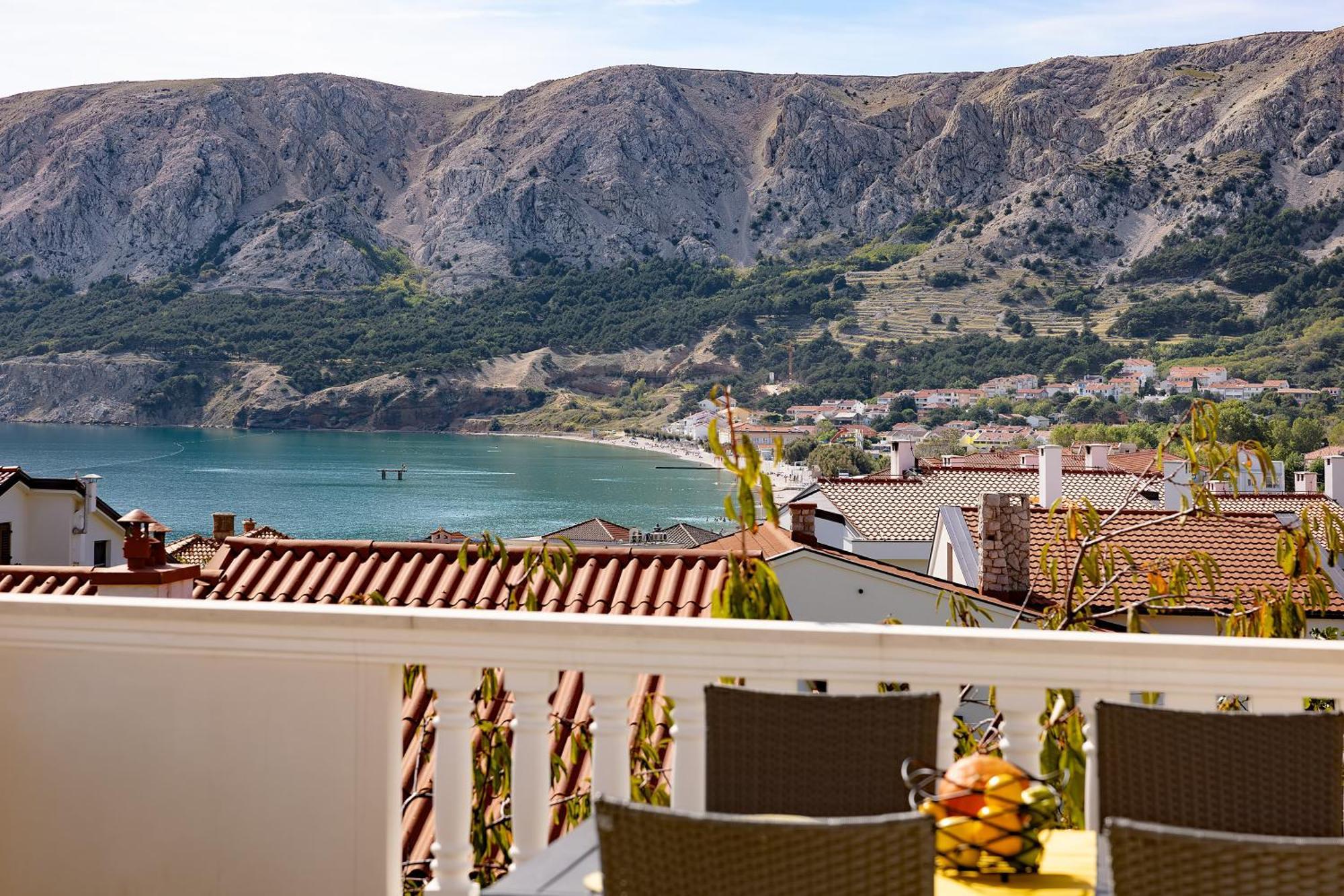 Apartments With Terrace Башка Номер фото